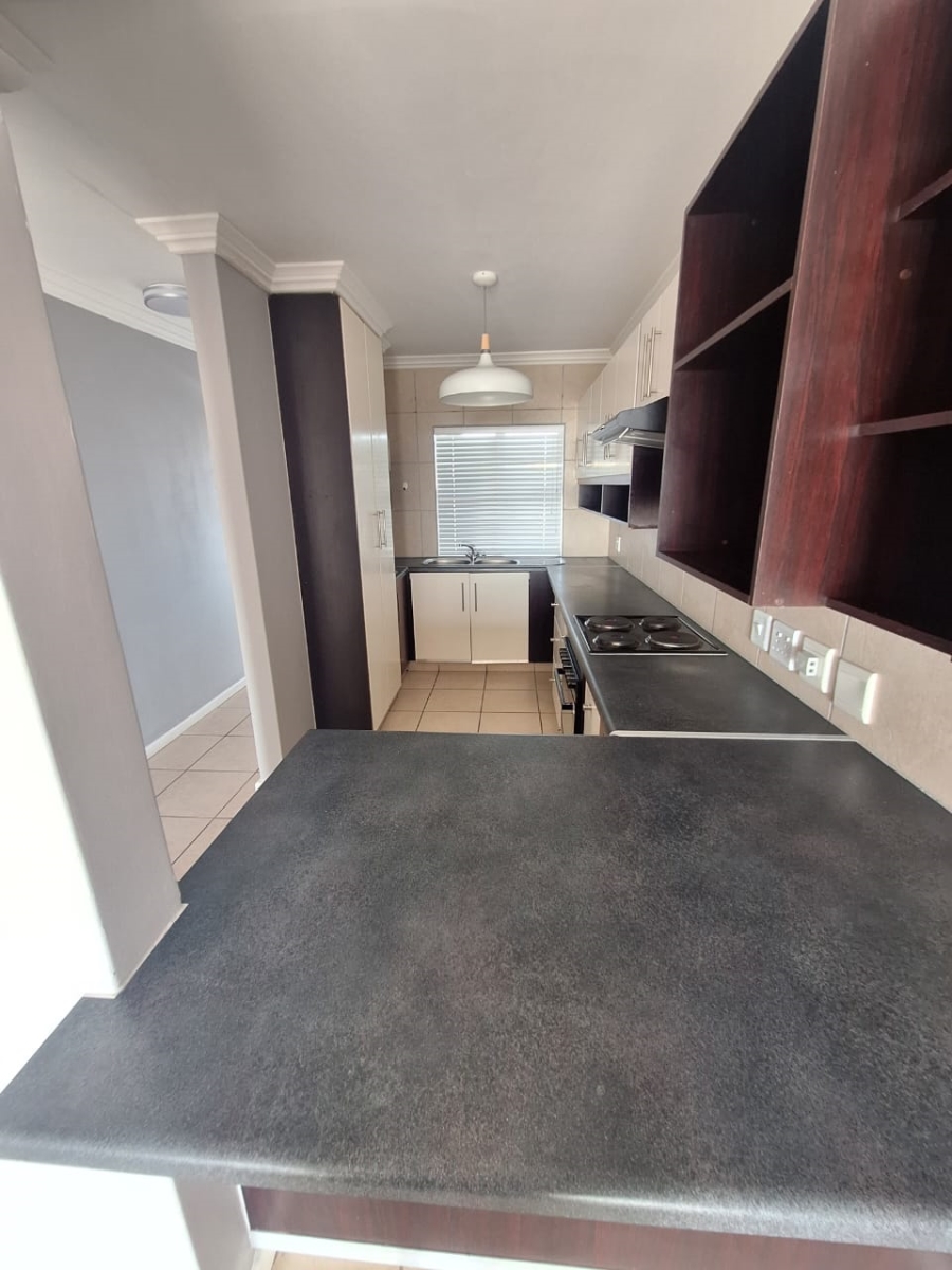 To Let 2 Bedroom Property for Rent in Da Nova Western Cape